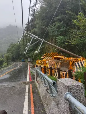 凱米造成梨山近600戶停電       台電隨道路搶通挺進復舊
