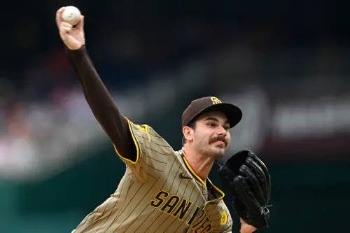 ▲美國職棒大聯盟聖地牙哥教士今與華盛頓國民進行3連戰最後一場，教士推出Dylan Cease先發，雖本場比賽因雨延誤大約一個多小時才開打，但Cease沒有受到影響，全場比賽完投9局僅投出3次保送飆出9K，投出教士隊史第二次無安打比賽。（圖／美聯社／達志影像）