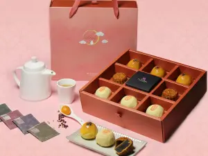 ▲「茗月禮盒」有中式經典口味與茗茶禮盒。(圖/高雄麗尊酒店提供) ▲「茗月禮盒」有中式經典口味與茗茶禮盒。(圖/高雄麗尊酒店提供)