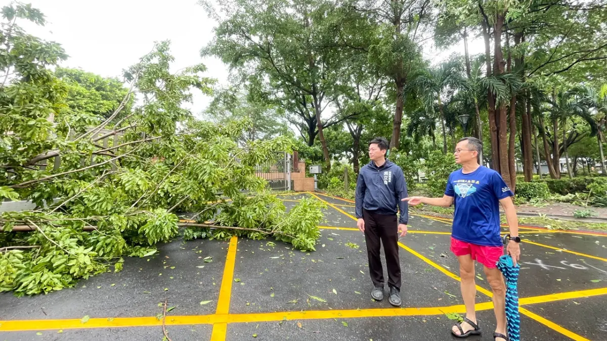 ▲受到凱米颱風影響，部分學校有樹木斷裂傾倒及積淹水等造成災損情形。（圖／高市府教育局提供）
