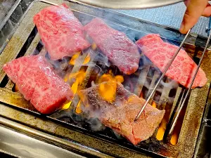 ▲Sam執掌台中米其林一星「俺達の肉屋」之餘，再開「燒肉本氣」內臟燒肉居酒屋，供應從氣氛到價格都更輕鬆的選擇。（圖／記者蕭涵云攝）