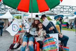 雨澆不滅熱情!文化奧運湧近4千人 茄芷袋、廟埕元素盡顯台灣味