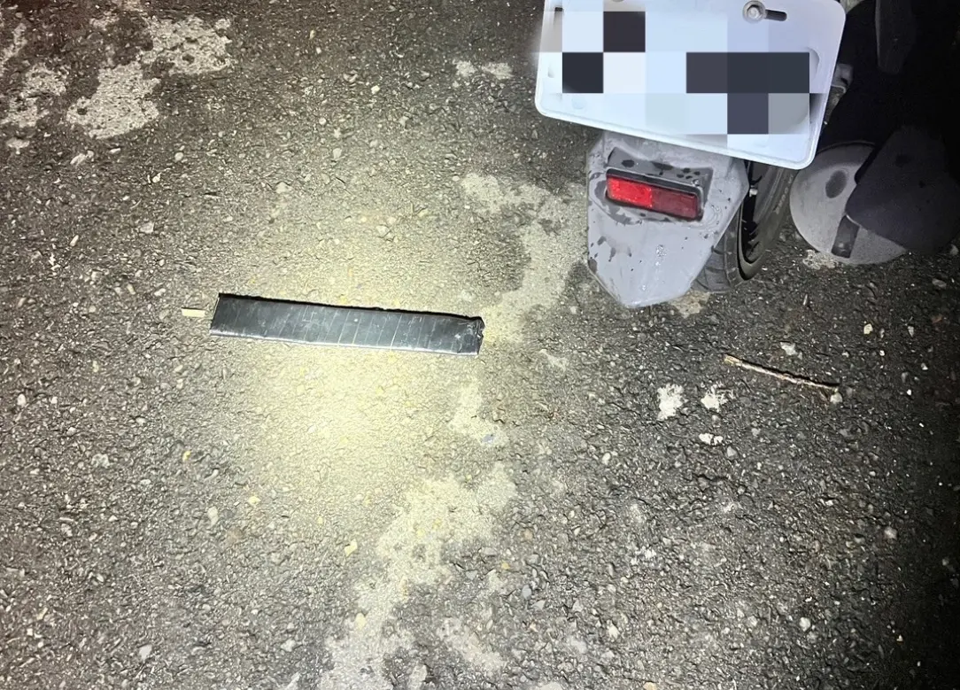 ▲高雄2名男子在颱風夜裡爆發肢體衝突，導致1人受傷濺血，警方獲報後立刻展開調查，並於今天將兇嫌逮捕。（圖／翻攝畫面）