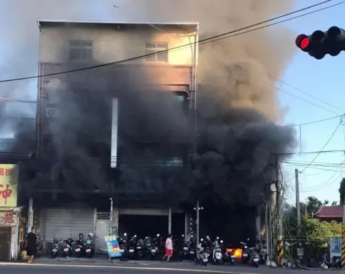 彰化北斗清晨大火！房東「非法隔32房」釀3人喪命　建設處將開罰
