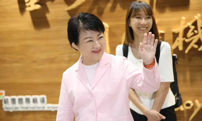 ▲精神科醫師沈政男指出,柯文哲的下一步將是2028總統選情的關鍵因素,並認為2028藍白只剩「盧柯配、柯盧配」2選項。(圖/台中市政府提供)