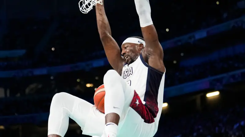 ▲Bam Adebayo坦言當時他「恨透了」總教練 艾瑞克‧斯波爾斯特拉（Erik Spoelstra）。（圖／美聯社／達志影像）