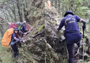 3登山客凱米前登山「全罹難」!遺體將吊掛下山 搜救畫面曝光
