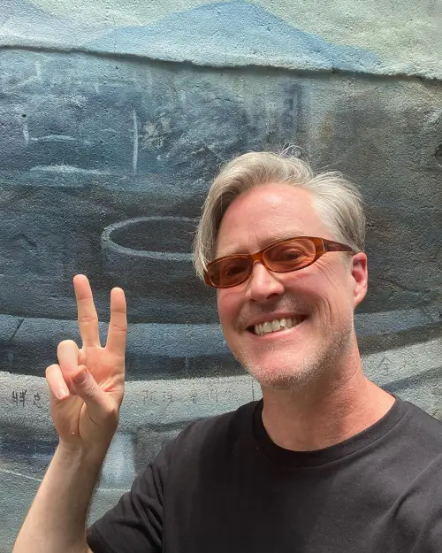 ▲夏克立（如圖）被爆婚內出軌，與2女有不正當關係，今稍早發布聲明反擊。（圖／翻攝自夏克立臉書）