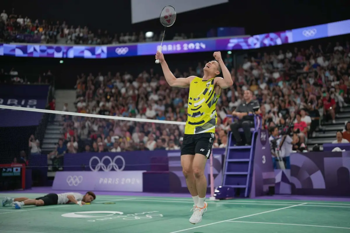 ▲「台灣一哥」周天成再度以直落二擊敗馬來西亞宋侞紋，晉級8強。（圖／美聯社／達志影像）