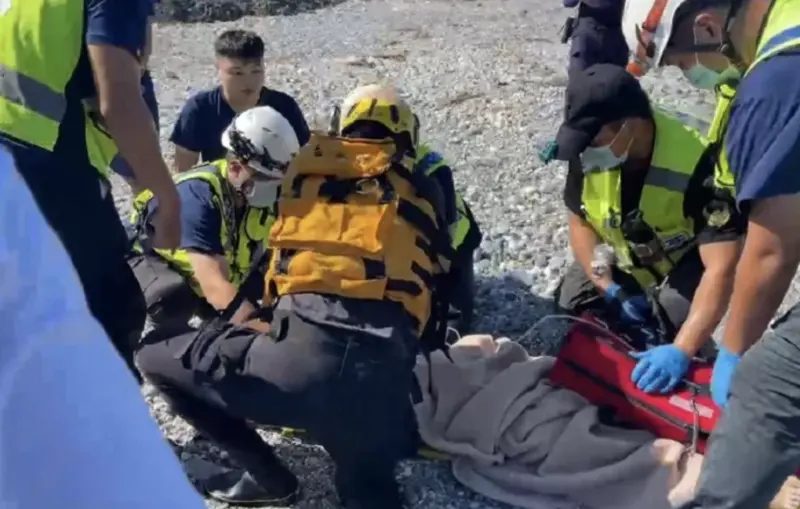 台東11歲女童海邊戲水「遭浪捲走」！ 緊急送醫搶救不治
