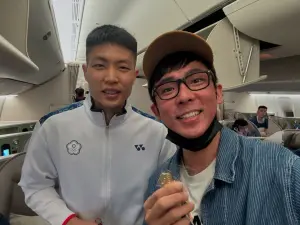 周天成挺過罹癌低潮奧運止步8強!阿滴曬合照大讚「生命鬥士」