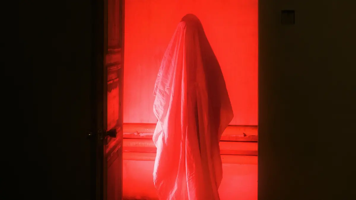 ▲房市步入鬼月，統計顯示，有7成機率單月「買賣移轉量」會縮減，但房價卻有8成機率持續走揚。（圖／翻攝pexels）