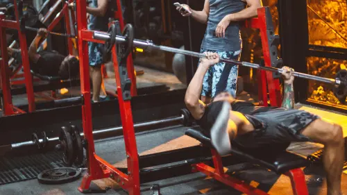 ▲麟洋奪金讓全台再次掀起運動風，張旭嵐表示，想運動不必社區有健身房，買在運動中心附近即可。（圖／翻攝免費圖庫pexels）