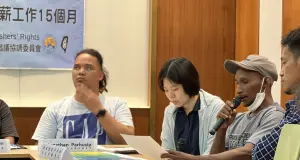 ▲10名移工與移工團體訴說15個月被迫勞動且無薪的慘痛案例。（圖／記者賴正琳攝於2024.08.07）