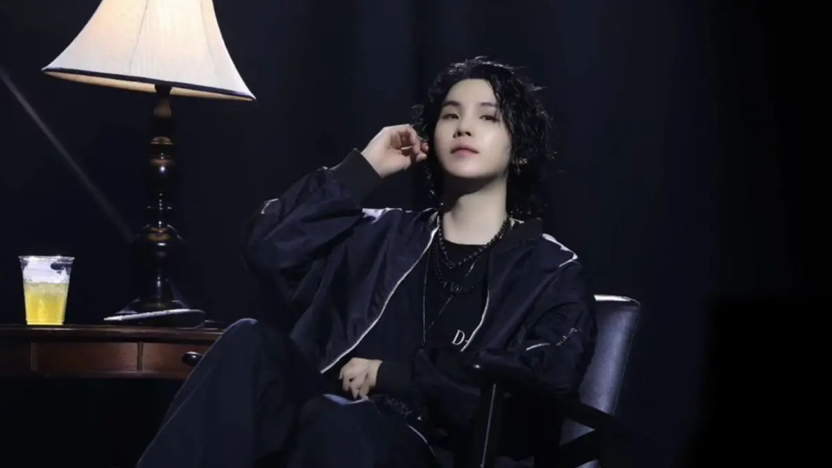 ▲BTS成員Suga今（7）日傳出酒駕後慘摔，被南韓警方逮捕，後續經紀公司證實此事，而Suga也於粉絲交流平台公開致歉。（圖／IG agustd）