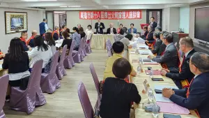 ▲高雄市第十八屆傑出父親當選人舉行座談會。（圖／高雄市模範父親協會提供）