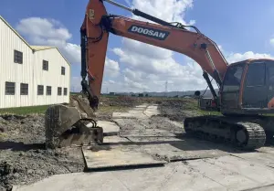 高出「行情50倍」租農地！假借園藝傾倒廢土　警爬車敲窗逮3司機
