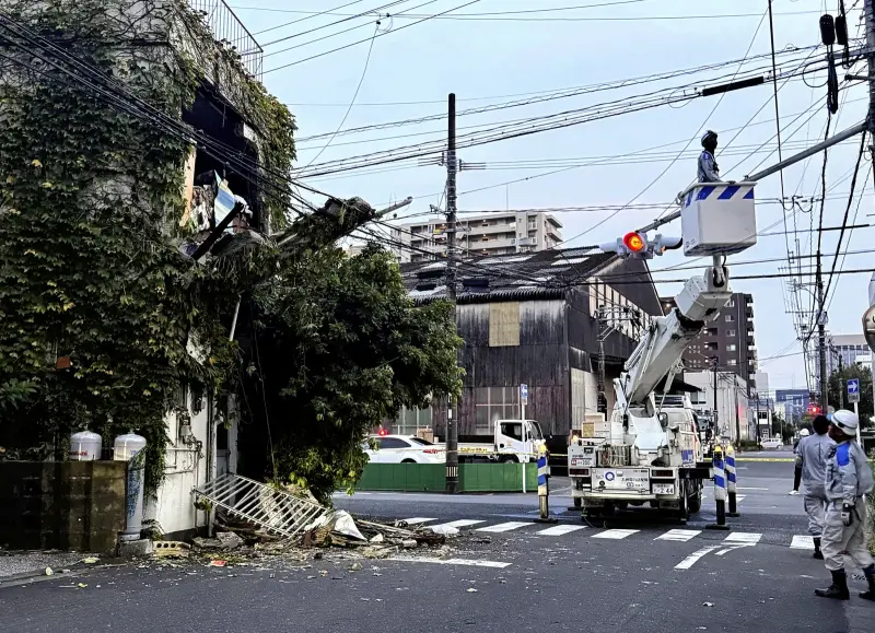 ▲日本九州外海規模7.1的地震，雖然有造成房屋倒塌，但整體而言災損不算太嚴重。（圖／美聯社／達志影像）