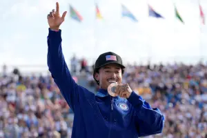 這品質不行!巴黎奧運才摘銅 美滑板選手控:獎牌活像被戰火打過