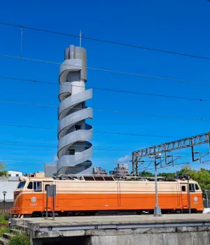 ▲苗栗火車頭園區未來將展示車輛、鐵路設備等，是全台唯一兼具鐵道文化及苗栗客家文化的大型園區。（圖／台鐵提供）