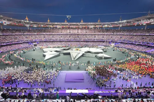 ▲2024年巴黎奧運閉幕式，法國國家體育場（Stade de France）舉行，長度約2小時15分鐘。（圖／美聯社／達志影像）