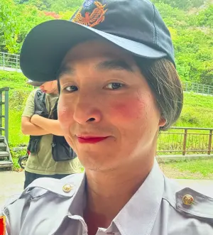 ▲王少偉女裝獲好評,他也笑說真的有點演上癮。(圖/公共電視提供) ▲王少偉女裝獲好評,他也笑說真的有點演上癮。(圖/公共電視提供)
