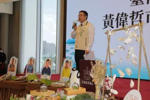 ▲黃偉哲也特別感謝台南漁民用心養殖出品質優良的台南蚵，市府積極向中央申請成立獨立品牌，有了品質保證才能品嘗到最優質鮮美的台南蚵。（圖／南市府提供）