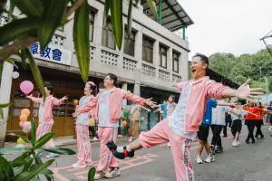 ▲高英軒盡責，帶傷上場完成拍攝。（圖／客台提供）