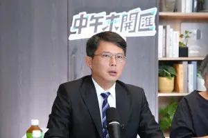 黃國昌談柯P哽咽！黃智賢看不下去：吃乾抹淨還要裝可憐？
