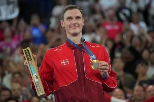 ▲奧運金牌二連霸的丹麥名將安賽龍（Viktor Axelsen），今（15）日透過社群媒體宣布，由於在奧運期間，身體和精神都已經到達極限，因此將退出日本公開賽。（圖／美聯社／達志影像）