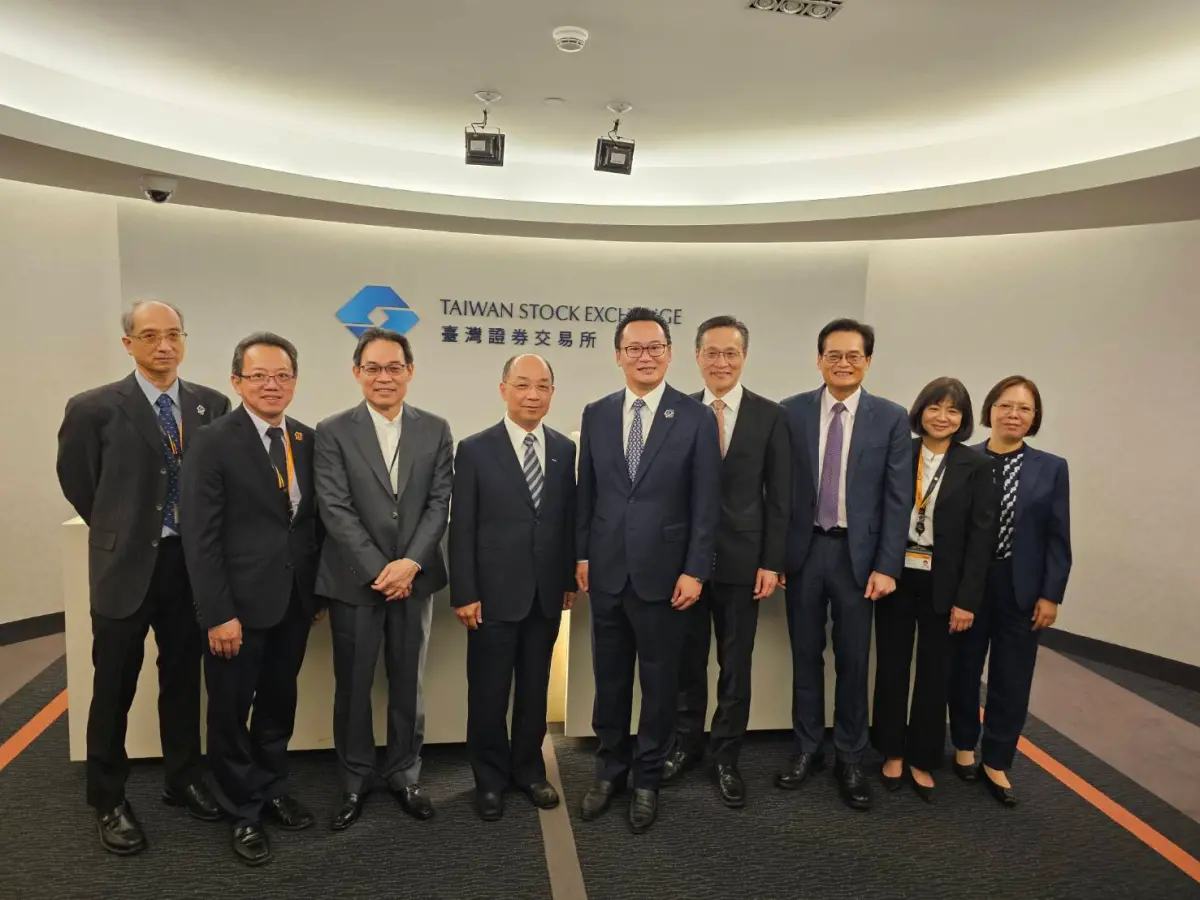 ▲台灣虎航今日送件申請轉板事宜。（圖／虎航提供）