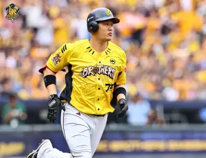 中信兄弟5:3擊敗台鋼雄鷹戰績第一!許基宏開轟 單場4安打大爆發