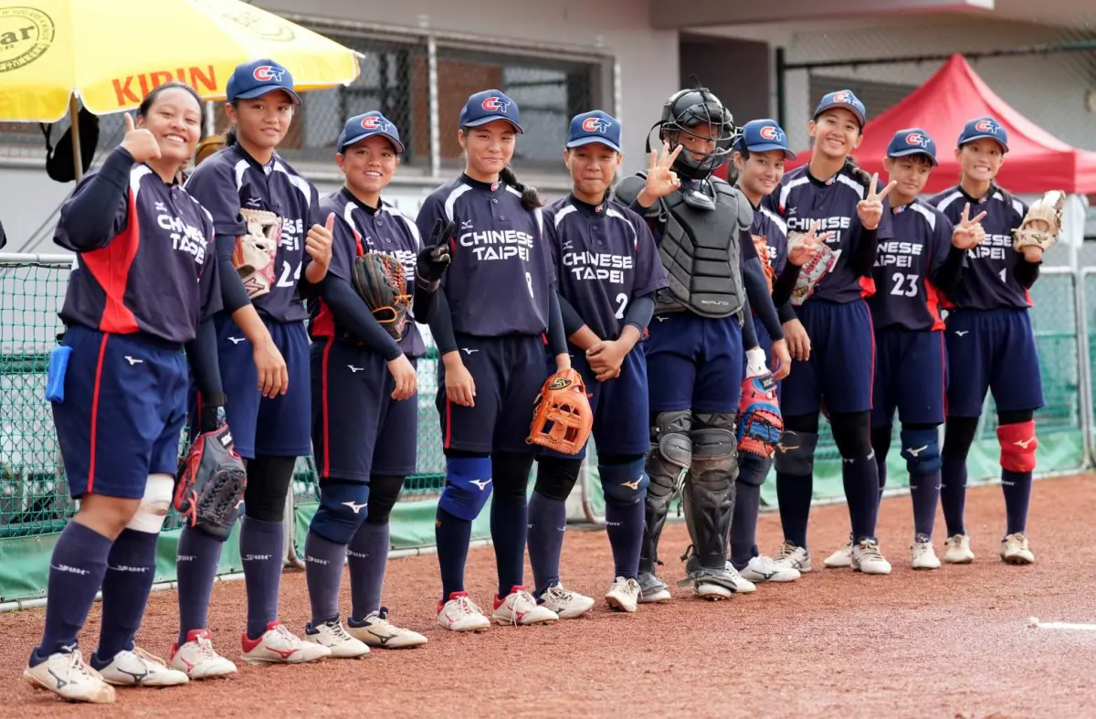 ▲中華U18女壘隊再戰臺北臺產熊讚，代打壯金鈴上場即建功，中華U18最終以2:1贏球，拿下本季首勝。（壘協提供）