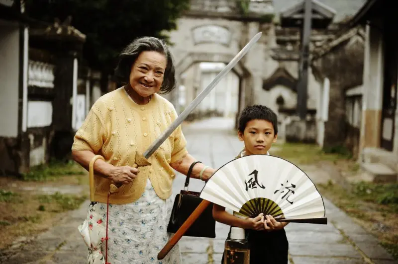 ▲《親愛的奶奶》張岫雲（左）101歲離世，導演瞿友寧哀悼：「我會一直想念您。」（圖／MyVideo）