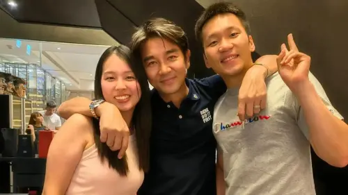 ▲謝承均（中）和好友李洋（右一）及其女友於慶功宴合影。（圖／謝承均臉書）