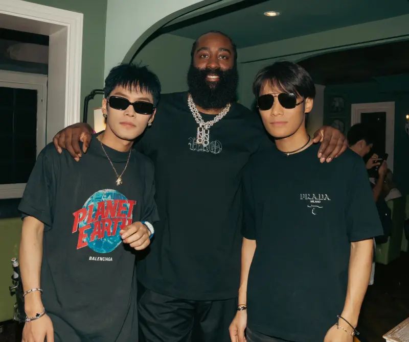 ▲洛杉磯快艇明星控衛「大鬍子」James Harden，近日配合知名運動品牌到中國出席一系列活動，Harden在活動中語出驚人地表示，自己非常喜歡中國，未來有一天會前往中國打球。（圖／取自James Harden個人社群）