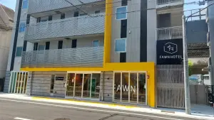 ▲小鹿文娛旗下「FAWN HOTEL」旅店，交通位置位居大阪市中心，距離惠美須町地鐵站步行僅需5 分鐘，離知名景點通天閣也僅7分鐘。（圖／小鹿文娛提供）