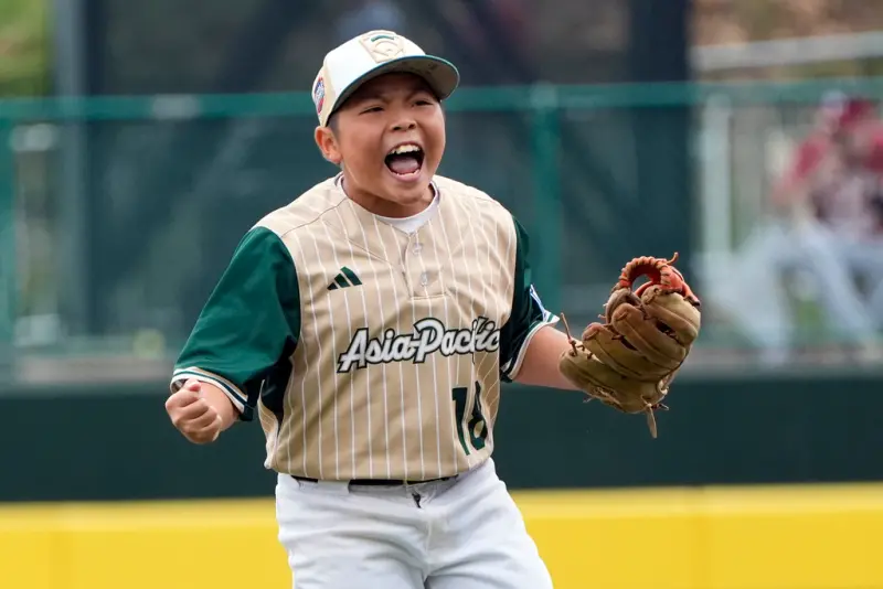 ▲中華隊3:1擊敗日本！威廉波特少棒4連勝，彭乙晏贏球後大肆慶祝。（圖／美聯社／達志影像）