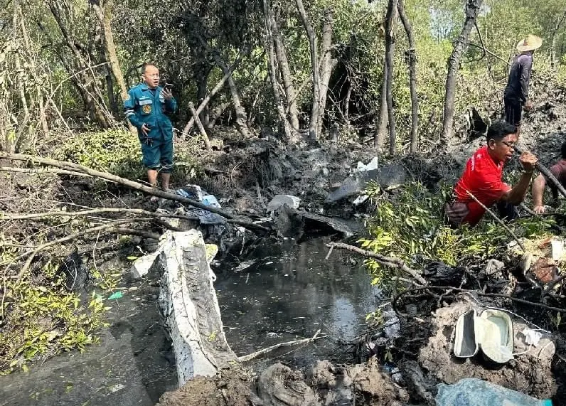 ▲泰國一架小型飛機墜機，其中有5名中國公民死亡。（圖／翻攝自X）