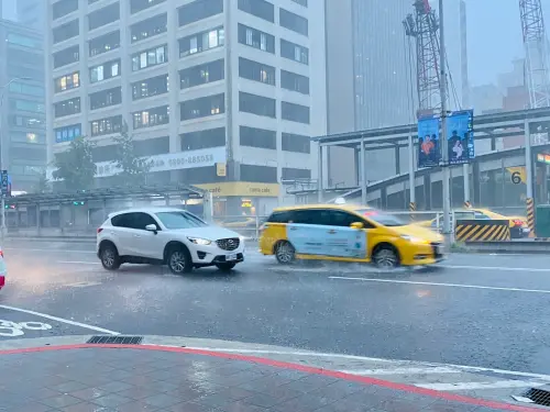 大雨 ▲大雨(圖/記者蕭涵云攝)