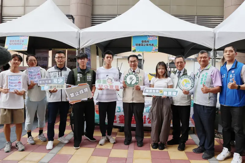 ▲南市府今天舉辦首屆「Youth to Dance青春街舞大賽」，市長黃偉哲現身會場，為參賽青少年加油打氣。（圖／南市府提供）