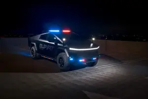 ▲電動車改裝廠Unplugged Performance旗下警用車升級部門Up.Fit，日前推出Cybertruck改裝的純電警用皮卡。（圖／翻攝Up.Fit官網）