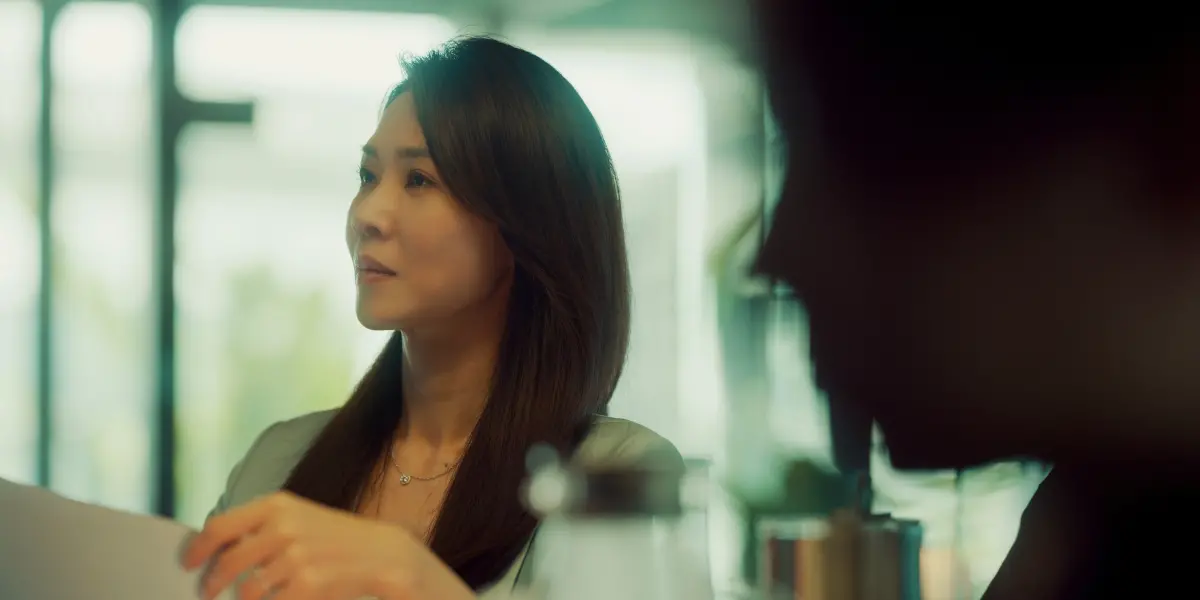 ▲有粉絲留言表示，因為看了《影后》謝盈萱的演出，給了他多活一天的勇氣，謝盈萱也暖心回應：「你比薛亞之勇敢。」（圖／翻攝自Netflix）