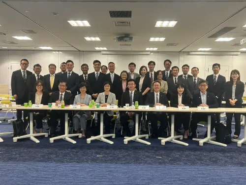 不是談金金併!郭國文爆中信、台新東京相會 盼銀行局鬆綁4法規