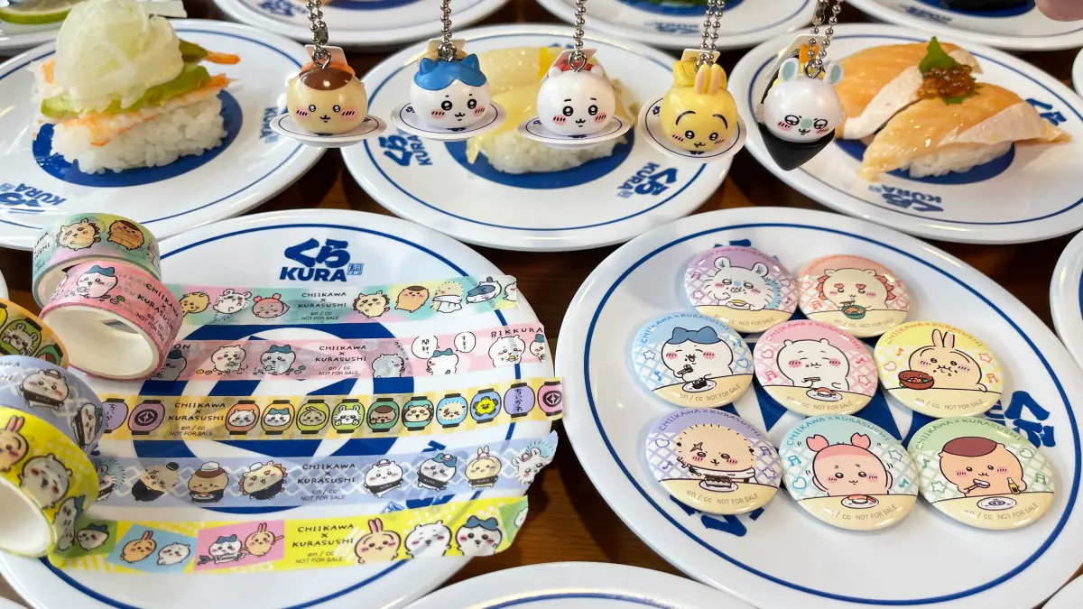 ▲吉伊卡哇8月23日與台灣藏壽司聯名，推出18款超萌扭蛋，許多人衝去藏壽司為了扭蛋狂吃，也接連傳出徵求代吃、向別桌討空盤等亂象。（圖／藏壽司提供）