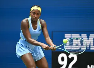 Coco Gauff在首場比賽就強勢「送蛋」,以6:2、6:0橫掃法國對手Varvara Gracheva(圖/美聯社/達志影像) ▲Coco Gauff在首場比賽就強勢「送蛋」,以6:2、6:0橫掃法國對手Varvara Gracheva。(圖/美聯社/達志影像)