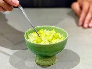 全球唯一!米其林一星冰淇淋MINIMAL台中直擊 -196℃起吃7種溫度 ▲愛冰成痴的Arvin,製作冰品時全神貫注,作品優雅細膩。(圖/記者蕭涵云攝)