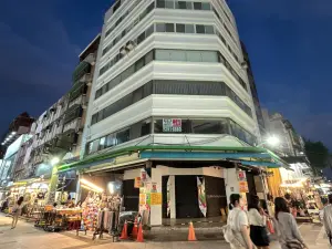 高雄房東害慘新崛江？三角窗店面月租26.9萬　在地轟：3萬都嫌貴
