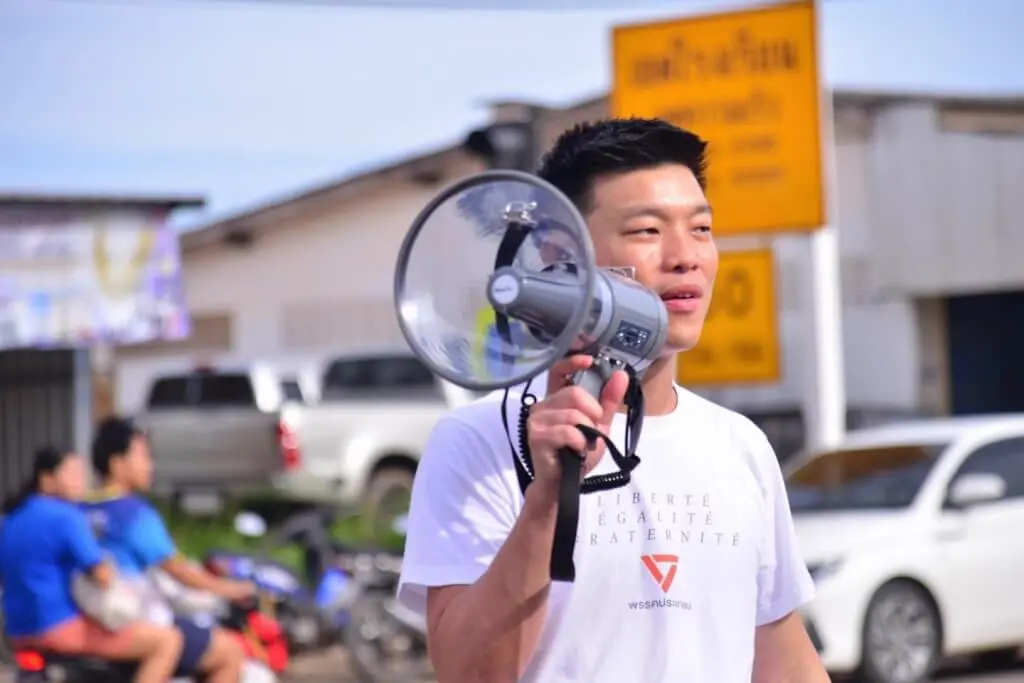 ▲泰國人民黨黨魁納塔彭指控法官發動「司法政變」。（圖／翻攝自facebook.com/PPLEThai）