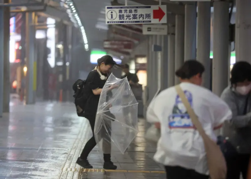 ▲珊珊颱風對日本九州、特別是鹿兒島地區帶來狂風豪雨。（圖／美聯社／達志影像）